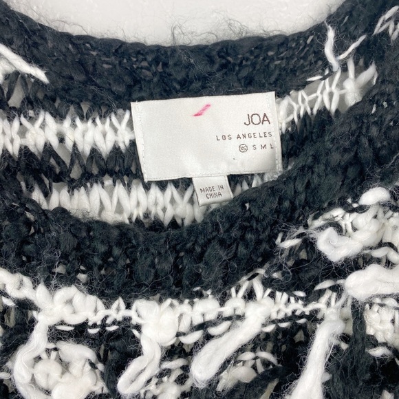 J.O.A. Fringe Pullover Sweater- Black and White - Picture 5 of 6